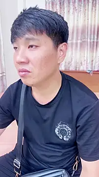 mei-004 online show from April 19, 8:14 am