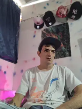 ThePrinz maykiin online show from April 4, 9:56 pm