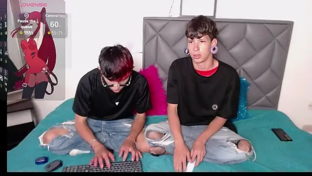 Demian y Salvatore online show from April 8, 6:05 pm