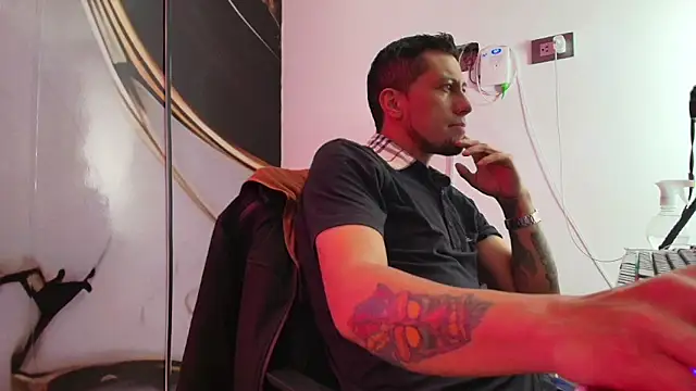 doko Roxy online show from April 12, 1:31 am