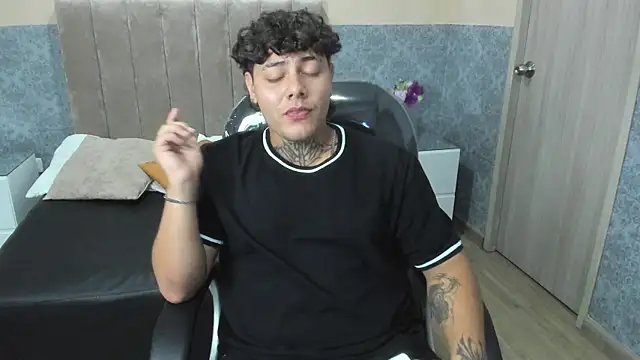 DAMON SALVATTORE online show from April 9, 3:59 am