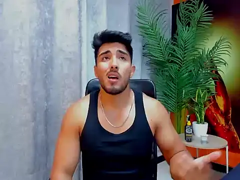 alangreek1 online show from May 24, 4:24 pm