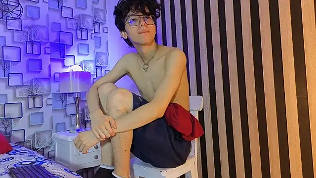 Twink Sebas7 online show from April 9, 12:11 pm