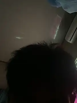 hieudinh0903 online show from April 15, 9:09 am