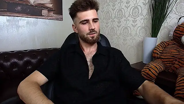 KyloEast online show from June 27, 8:06 am