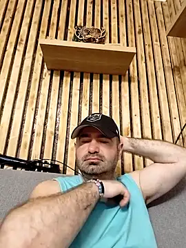 yuyukyler online show from April 21, 6:36 pm