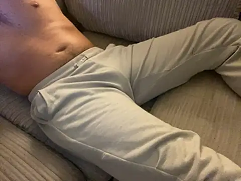 matty32194 online show from April 25, 10:40 pm