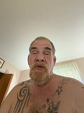 Caesar Baxter online show from April 29, 2:33 pm