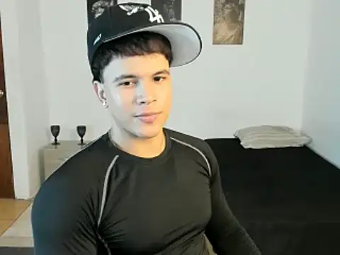 sant wahlberg online show from August 3, 11:00 pm