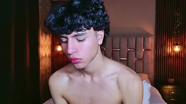 Michaell Peters online show from June 9, 3:30 am