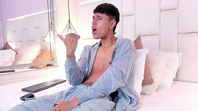 JacobFerrer online show from June 12, 5:55 pm