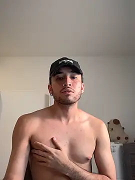 andreboy14 online show from May 4, 7:10 am