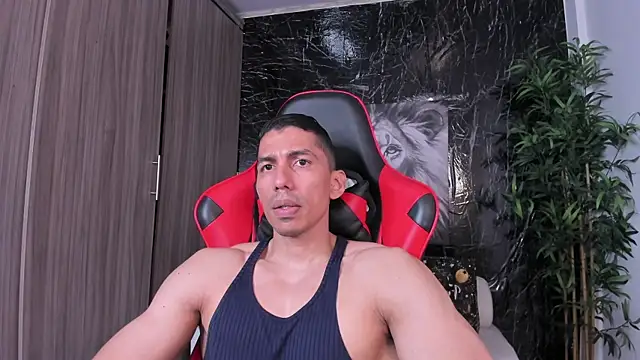 Erik castle online show from July 28, 3:21 pm