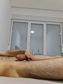 kurdishboy69 online show from May 26, 11:23 pm