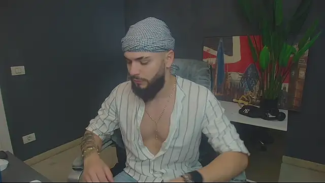 OscarWillss online show from June 3, 4:03 am
