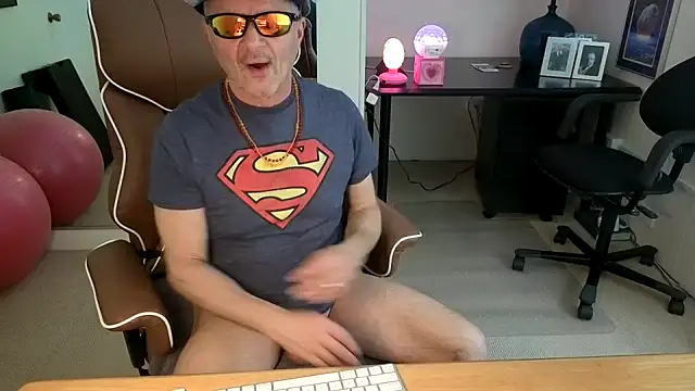 hotdadbod online show from February 17, 9:35 pm