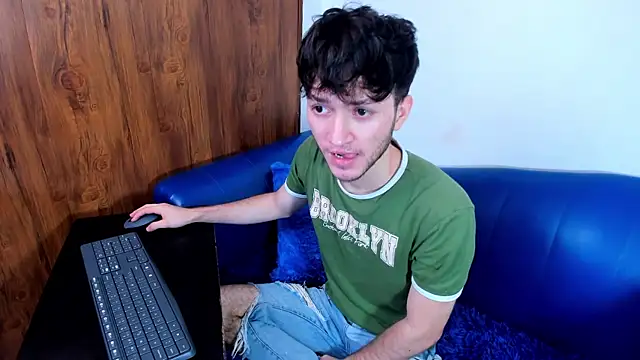 kavencastro online show from May 23, 3:56 am