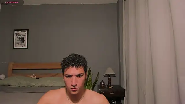 Michaelxd  online show from May 15, 3:20 pm
