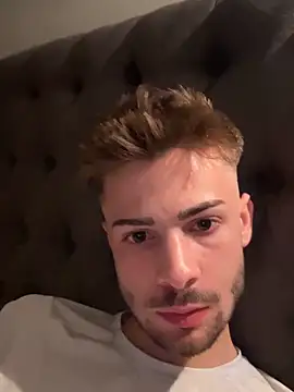 boyfriends24h online show from May 29, 8:19 pm