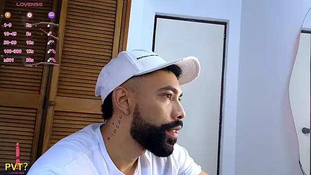 Blade millerr online show from May 24, 12:55 pm