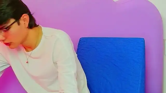 Liamdelrey online show from June 27, 3:28 pm