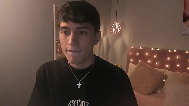 ryan valentino online show from July 17, 1:29 pm