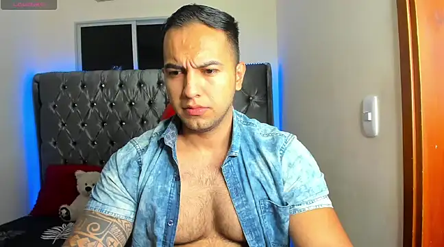 mrloganfuck1 online show from December 22, 8:38 am