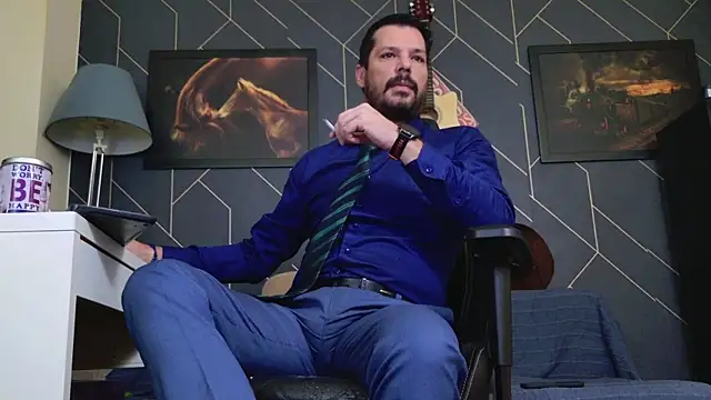 ChrisKox online show from November 12, 7:36 am