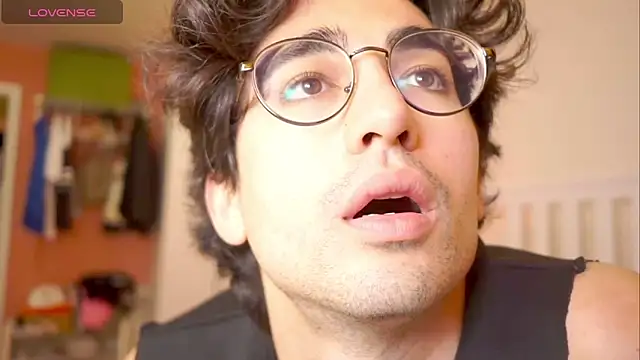 AlanDeNavarre online show from September 14, 8:33 pm