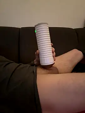 LionBoy1976 online show from October 28, 3:42 am