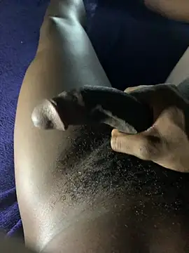 Snapshot of Curvy_conda chatting on January 10, 10:04 pm Curvy conda online show from January 10, 10:04 pm