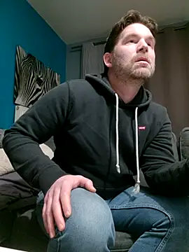 tom sauwer online show from April 20, 12:02 am