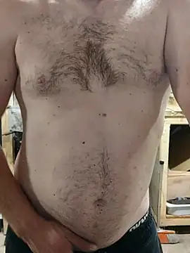 Snapshot of IronedTitan chatting on October 8, 11:31 pm IronedTitan online show from October 8, 11:31 pm