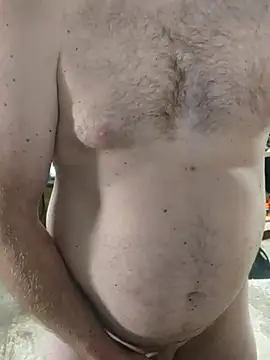 Snapshot of IronedTitan chatting on October 31, 3:19 am IronedTitan online show from October 31, 3:19 am