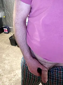 Snapshot of IronedTitan chatting on March 10, 2:17 am IronedTitan online show from March 10, 2:17 am