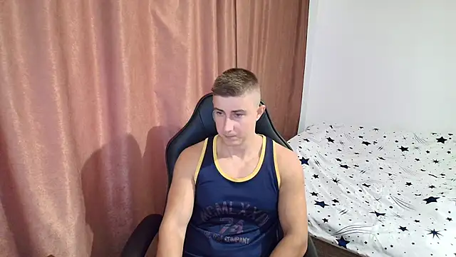 Todhorny9873 online show from December 4, 7:15 am