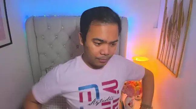 AsianZero online show from March 18, 4:28 pm