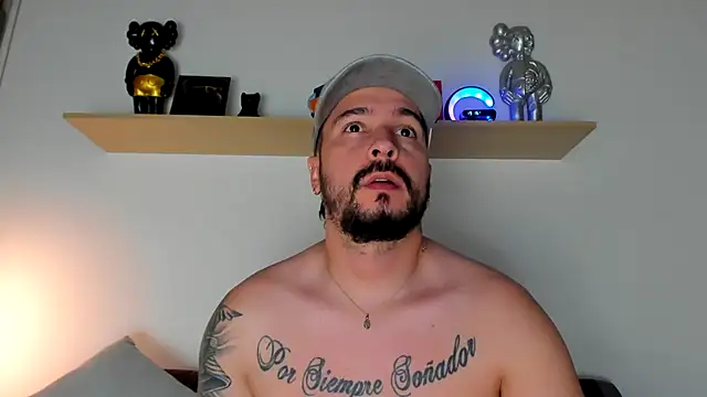 camilo restrepo21 online show from January 21, 12:15 am