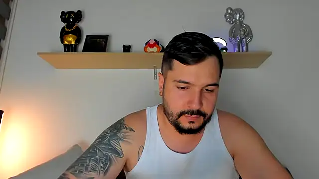 camilo restrepo21 online show from February 7, 12:09 am