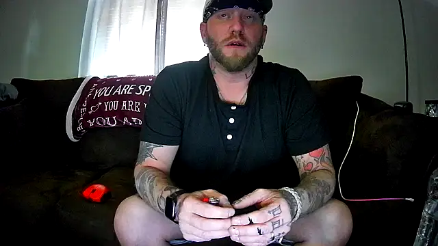 Livingpuddle online show from July 16, 3:30 pm