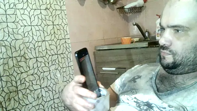 scuban87 online show from March 25, 11:20 pm