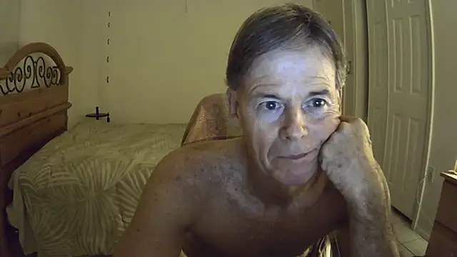 nakeedcowboi65 online show from December 14, 5:03 am