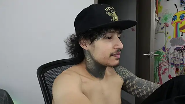 trieone online show from March 1, 12:21 am