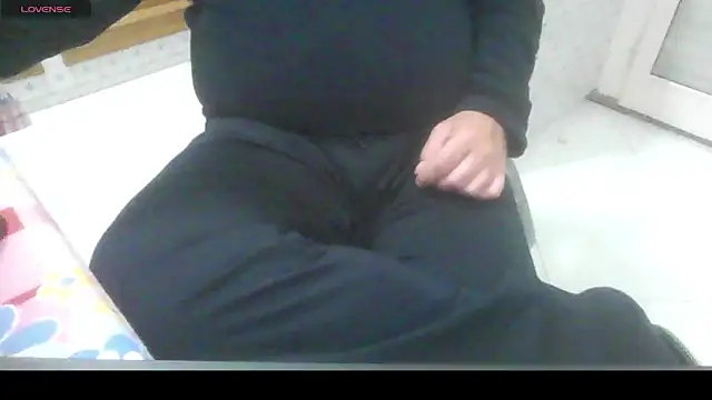 polloiw online show from December 14, 7:04 am