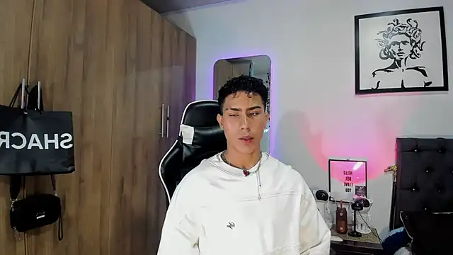 AlanNaughty online show from February 1, 2:21 am