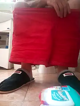 Snapshot of david_geam chatting on December 19, 3:18 am david geam online show from December 19, 3:18 am