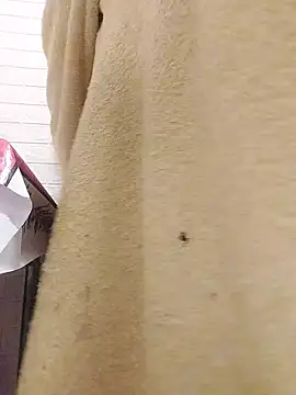 Snapshot of david_geam chatting on February 3, 2:47 am david geam online show from February 3, 2:47 am