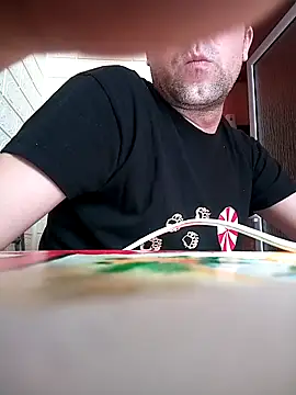 Snapshot of david_geam chatting on March 6, 12:30 pm david geam online show from March 6, 12:30 pm