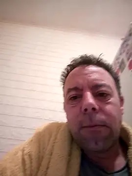 Snapshot of david_geam chatting on February 1, 1:02 am david geam online show from February 1, 1:02 am