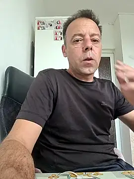 Snapshot of david_geam chatting on September 29, 6:01 am david geam online show from September 29, 6:01 am